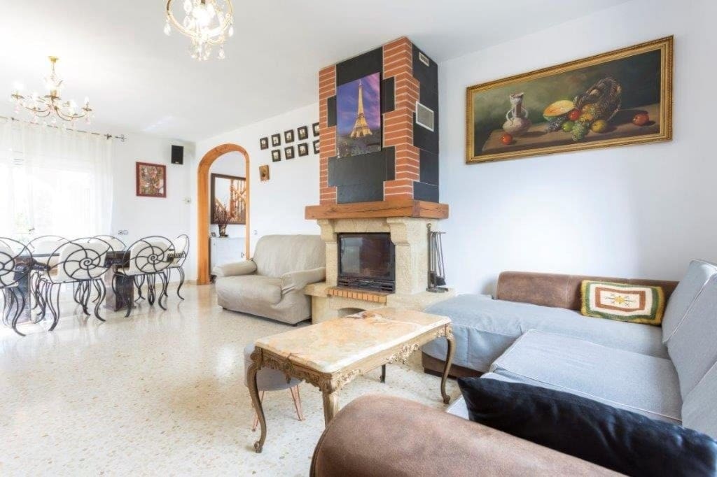 6 makuuhuone Huvila myytävänä paikassa Macanet de la Selva - 445 000 € (Ref: 9952328)