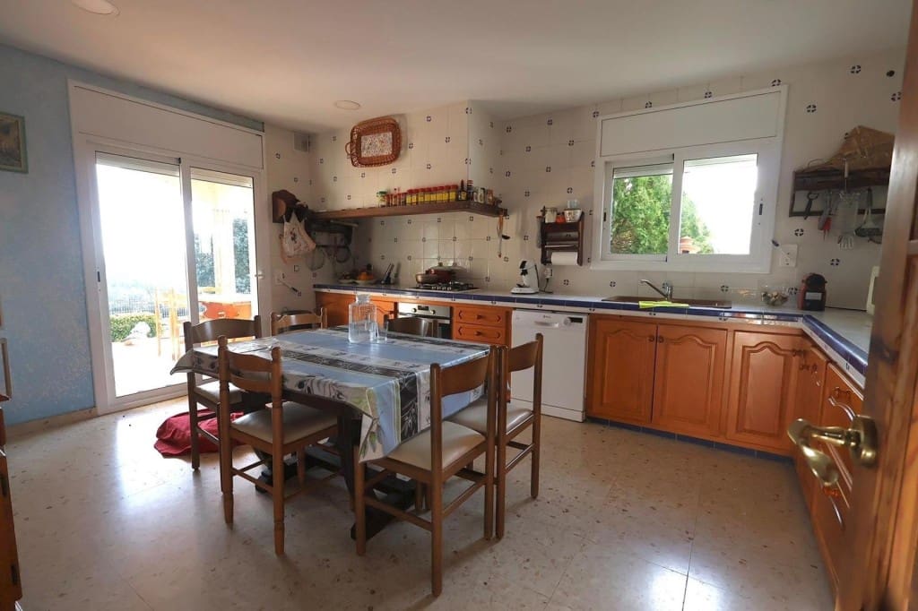 6 makuuhuone Huvila myytävänä paikassa Macanet de la Selva - 445 000 € (Ref: 9952328)