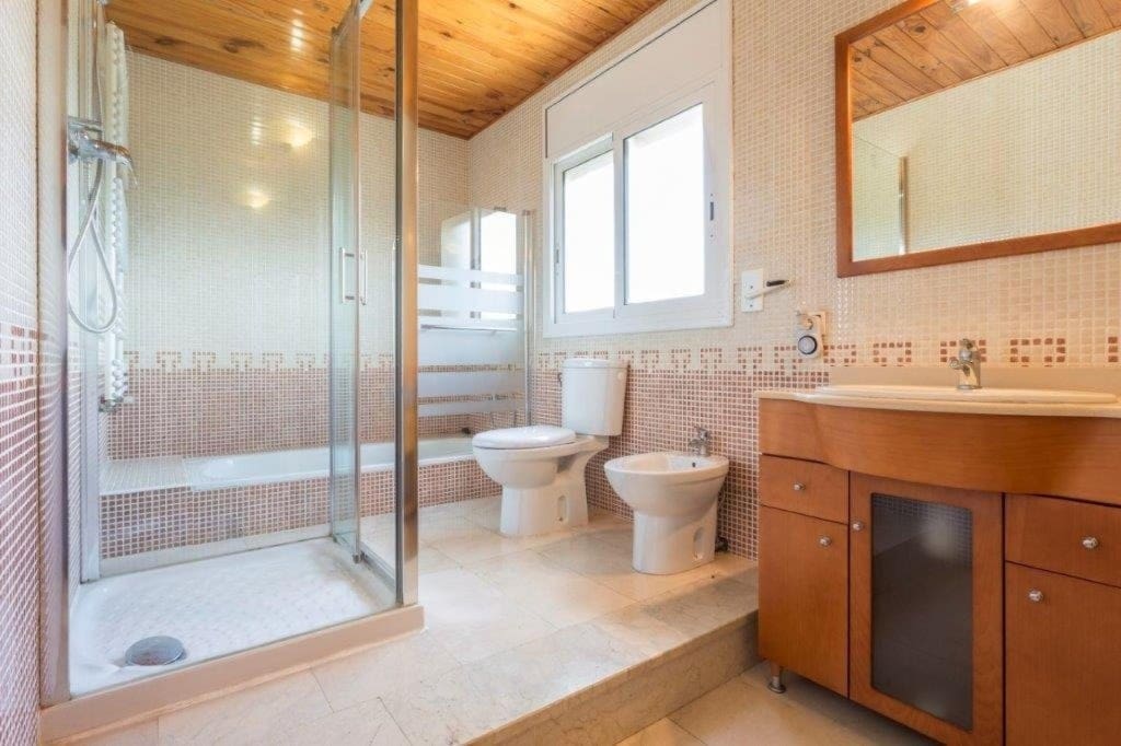 6 makuuhuone Huvila myytävänä paikassa Macanet de la Selva - 445 000 € (Ref: 9952328)