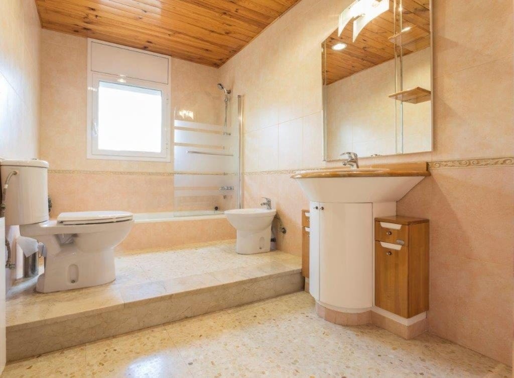 6 makuuhuone Huvila myytävänä paikassa Macanet de la Selva - 445 000 € (Ref: 9952328)