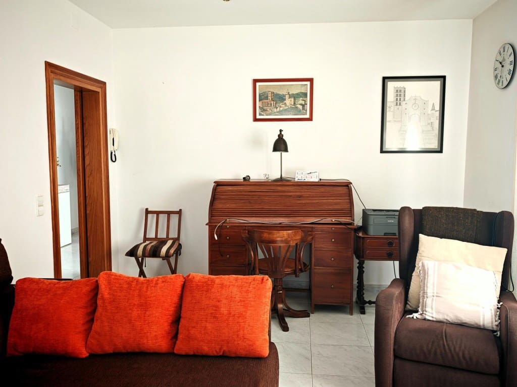 4 soverom Villa til salgs i Breda med garasje - € 329 000 (Ref: 9952329)