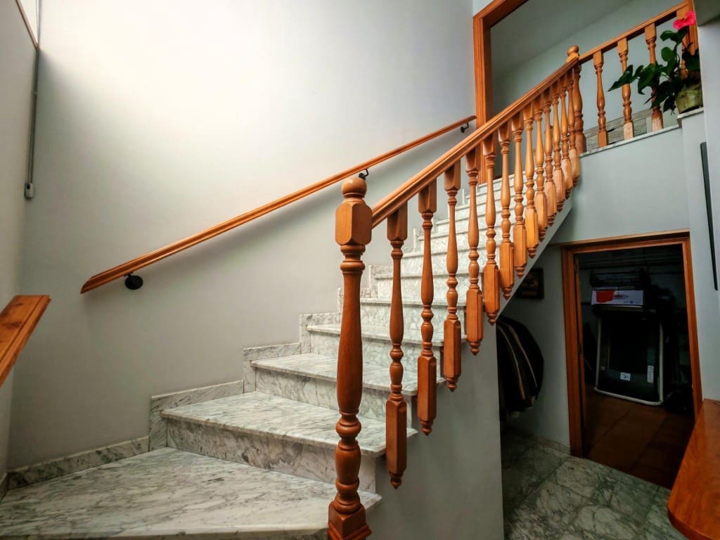 4 soverom Villa til salgs i Breda med garasje - € 329 000 (Ref: 9952329)