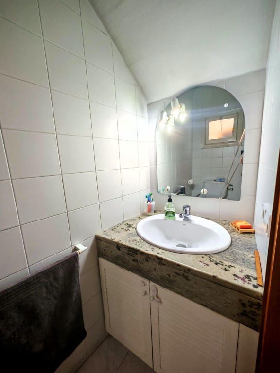 4 soverom Villa til salgs i Breda med garasje - € 329 000 (Ref: 9952329)