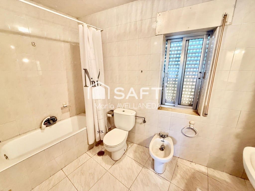 Toimisto myytävänä paikassa Villaquejida - 98 000 € (Ref: 9952332)