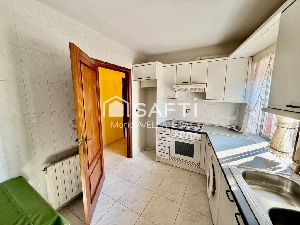 Toimisto myytävänä paikassa Villaquejida - 98 000 € (Ref: 9952332)