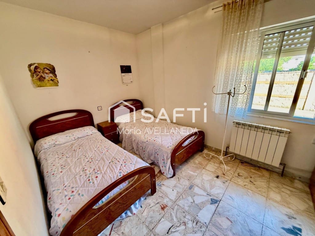 Toimisto myytävänä paikassa Villaquejida - 98 000 € (Ref: 9952332)