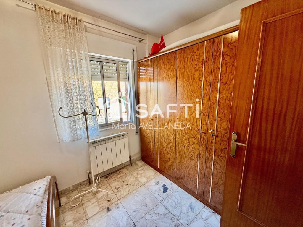 Toimisto myytävänä paikassa Villaquejida - 98 000 € (Ref: 9952332)