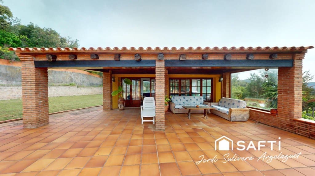 4 slaapkamer Villa te koop in Santa Cristina d'Aro met zwembad - € 780.000 (Ref: 9952333)
