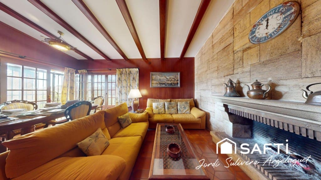 4 slaapkamer Villa te koop in Santa Cristina d'Aro met zwembad - € 780.000 (Ref: 9952333)