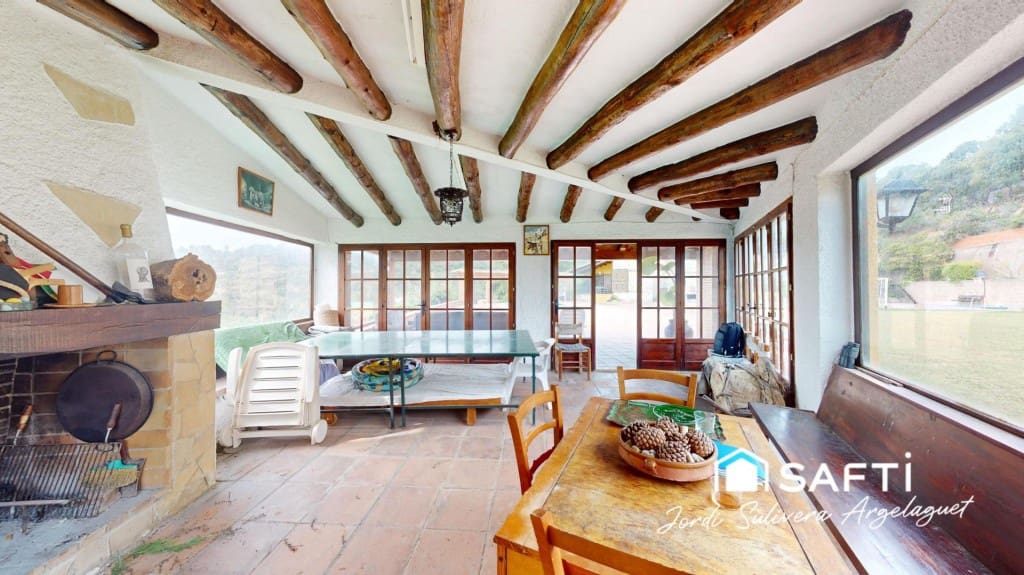4 slaapkamer Villa te koop in Santa Cristina d'Aro met zwembad - € 780.000 (Ref: 9952333)