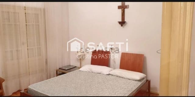 14 quarto Moradia para venda em Santa María del Páramo - 160 000 € (Ref: 9952335)