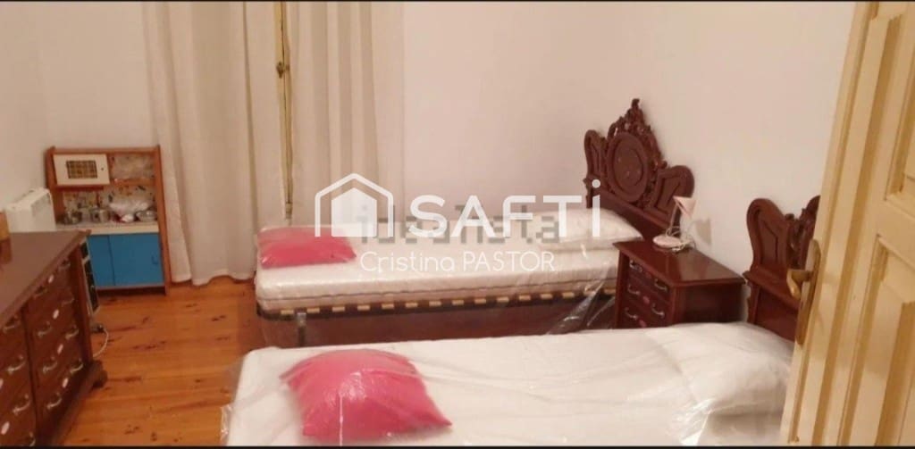 14 quarto Moradia para venda em Santa Maria del Paramo - 160 000 € (Ref: 9952335)