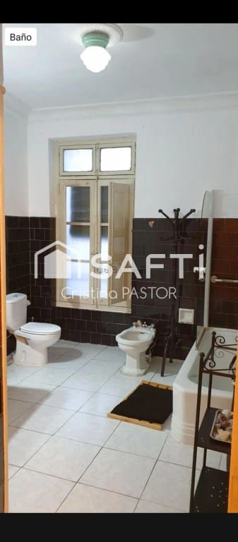 14 quarto Moradia para venda em Santa Maria del Paramo - 160 000 € (Ref: 9952335)