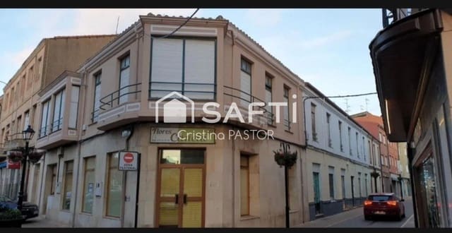 14 quarto Moradia para venda em Santa María del Páramo - 160 000 € (Ref: 9952335)