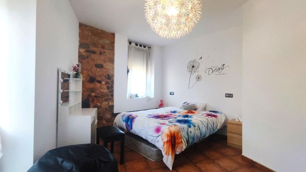 6 sovrum Villa till salu i Cuadros - 299 000 € (Ref: 9952336)