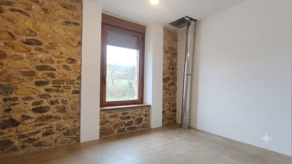 6 sovrum Villa till salu i Cuadros - 299 000 € (Ref: 9952336)