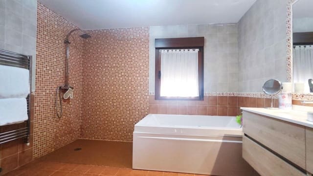 6 sovrum Villa till salu i Cuadros - 299 000 € (Ref: 9952336)