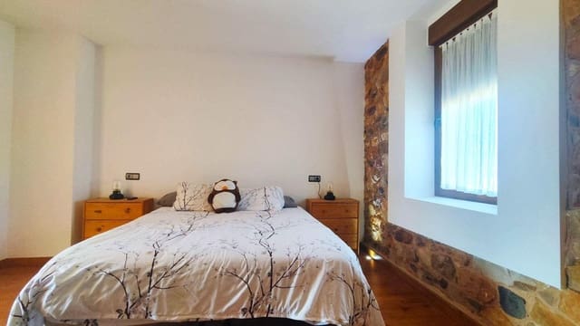 6 sovrum Villa till salu i Cuadros - 299 000 € (Ref: 9952336)