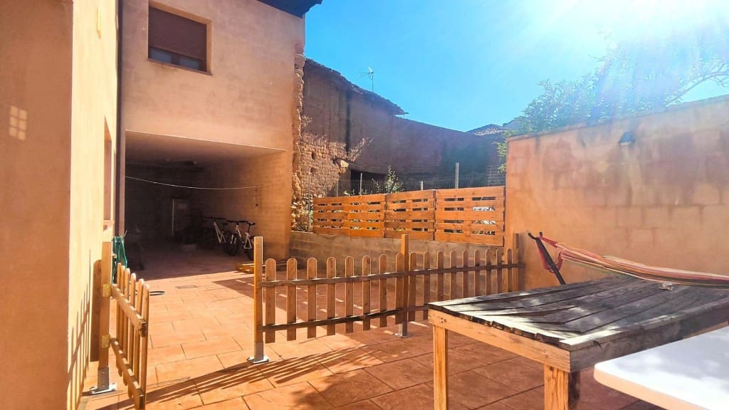 6 sovrum Villa till salu i Cuadros - 299 000 € (Ref: 9952336)
