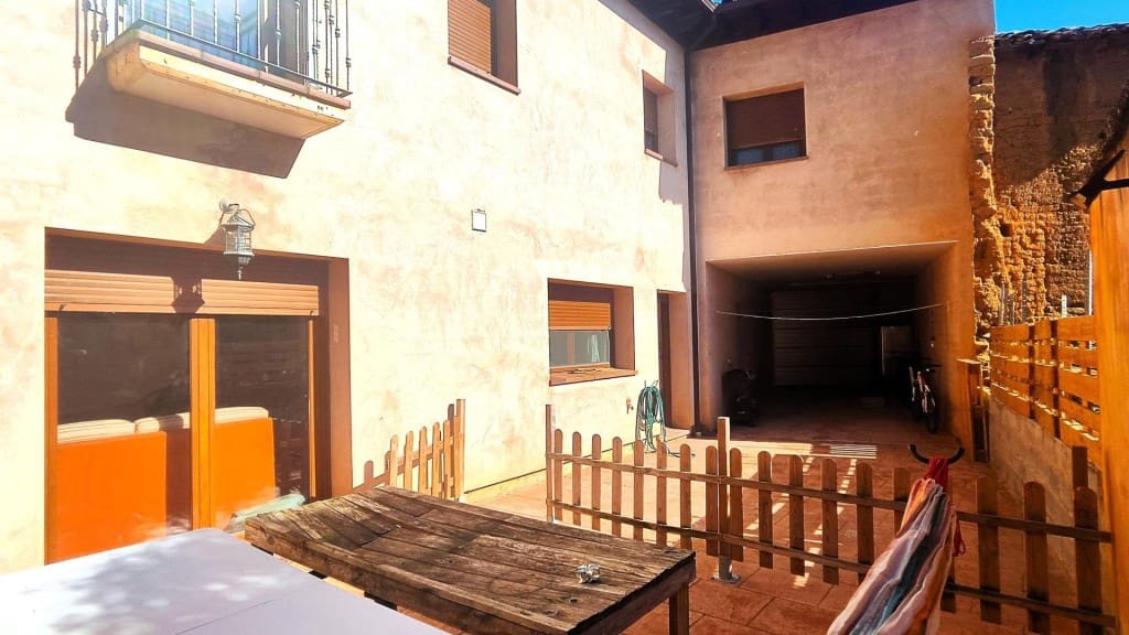 6 sovrum Villa till salu i Cuadros - 299 000 € (Ref: 9952336)