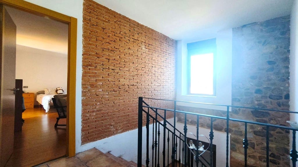 6 sovrum Villa till salu i Cuadros - 299 000 € (Ref: 9952336)