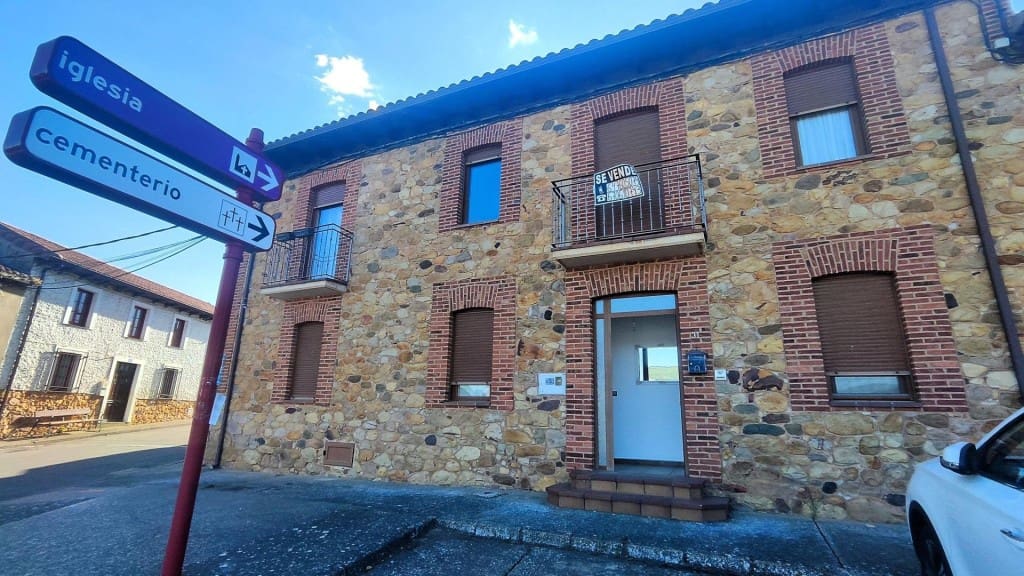 6 sovrum Villa till salu i Cuadros - 299 000 € (Ref: 9952336)