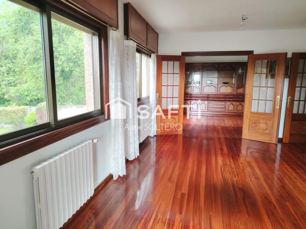 5 soveværelse Villa til leje i Vigo med garage - € 2.300 (Ref: 9952338)