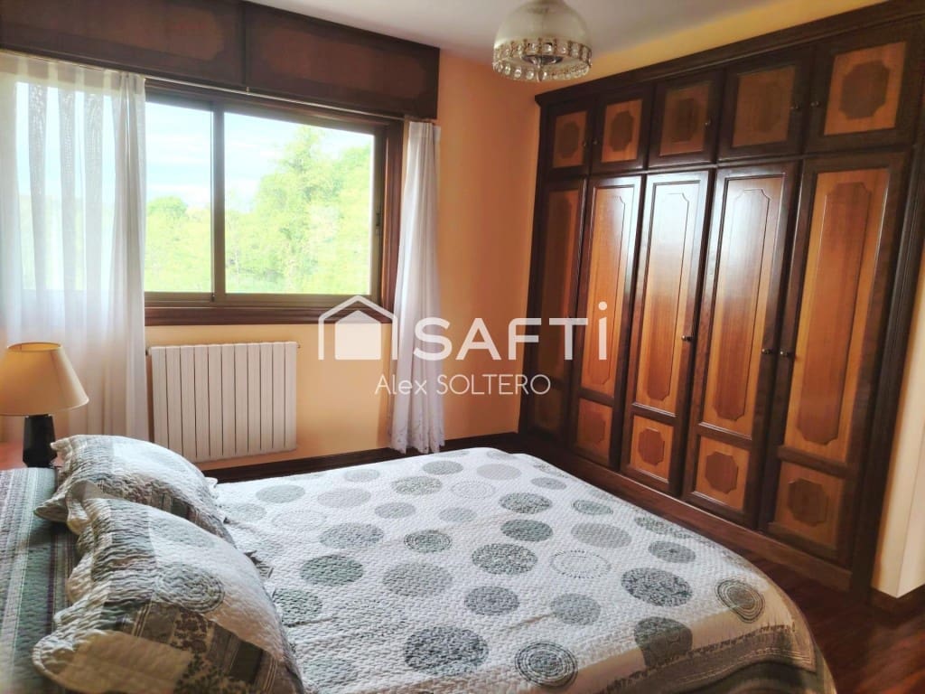 5 soveværelse Villa til leje i Vigo med garage - € 2.300 (Ref: 9952338)