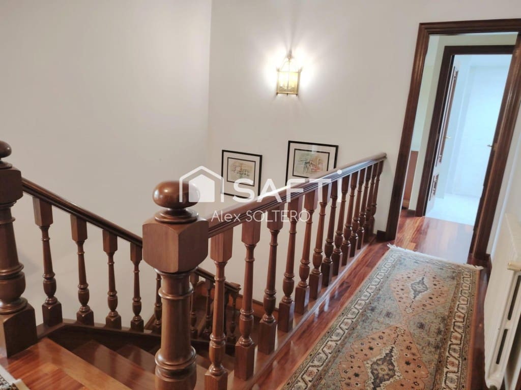 5 soveværelse Villa til leje i Vigo med garage - € 2.300 (Ref: 9952338)
