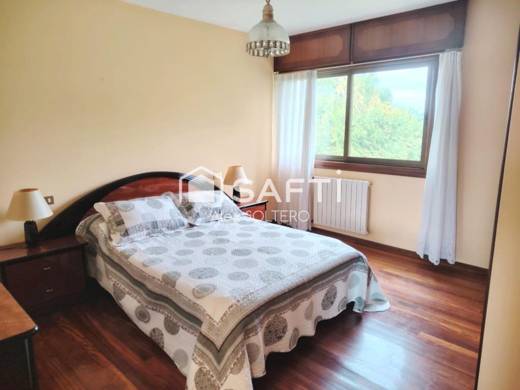 5 soveværelse Villa til leje i Vigo med garage - € 2.300 (Ref: 9952338)
