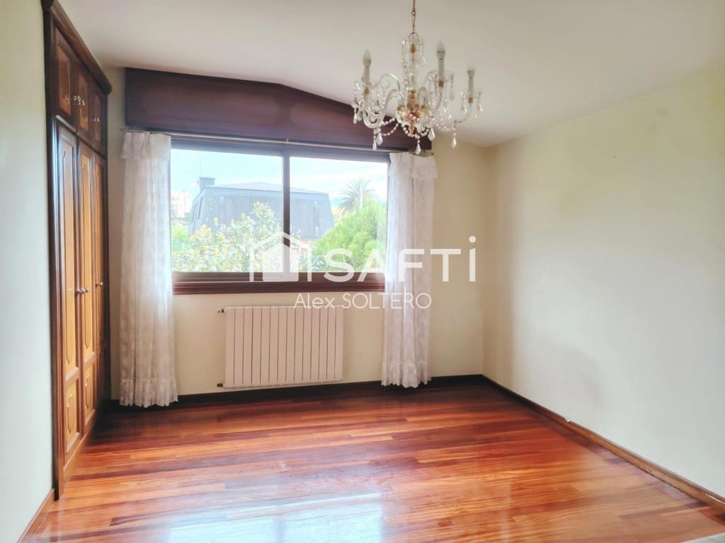 5 soveværelse Villa til leje i Vigo med garage - € 2.300 (Ref: 9952338)