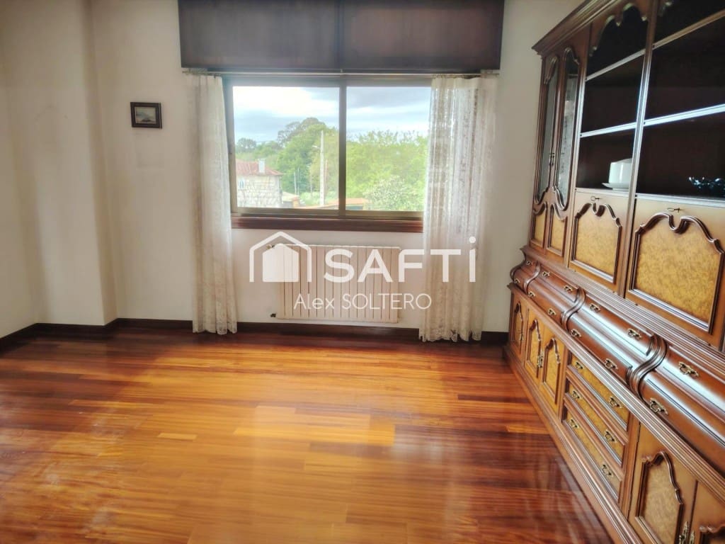 5 soveværelse Villa til leje i Vigo med garage - € 2.300 (Ref: 9952338)