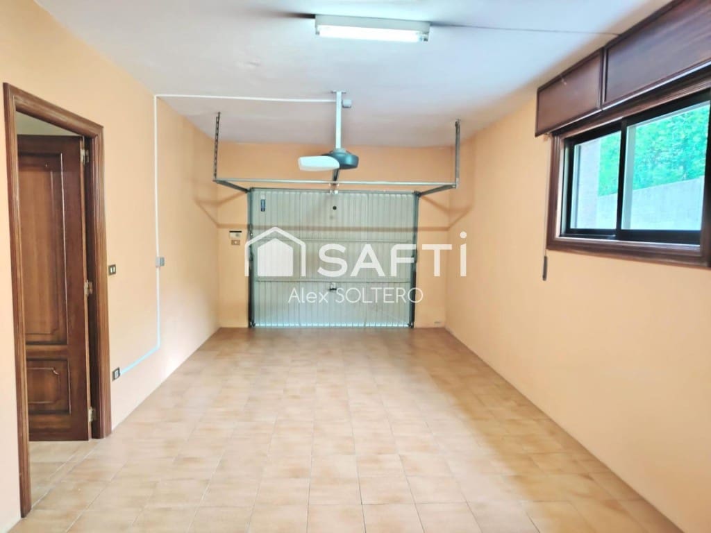 5 soveværelse Villa til leje i Vigo med garage - € 2.300 (Ref: 9952338)