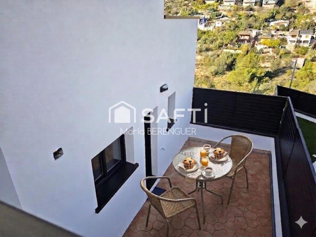 4 soveværelse Villa til salg i Calafell med swimmingpool garage - € 540.000 (Ref: 9952339)