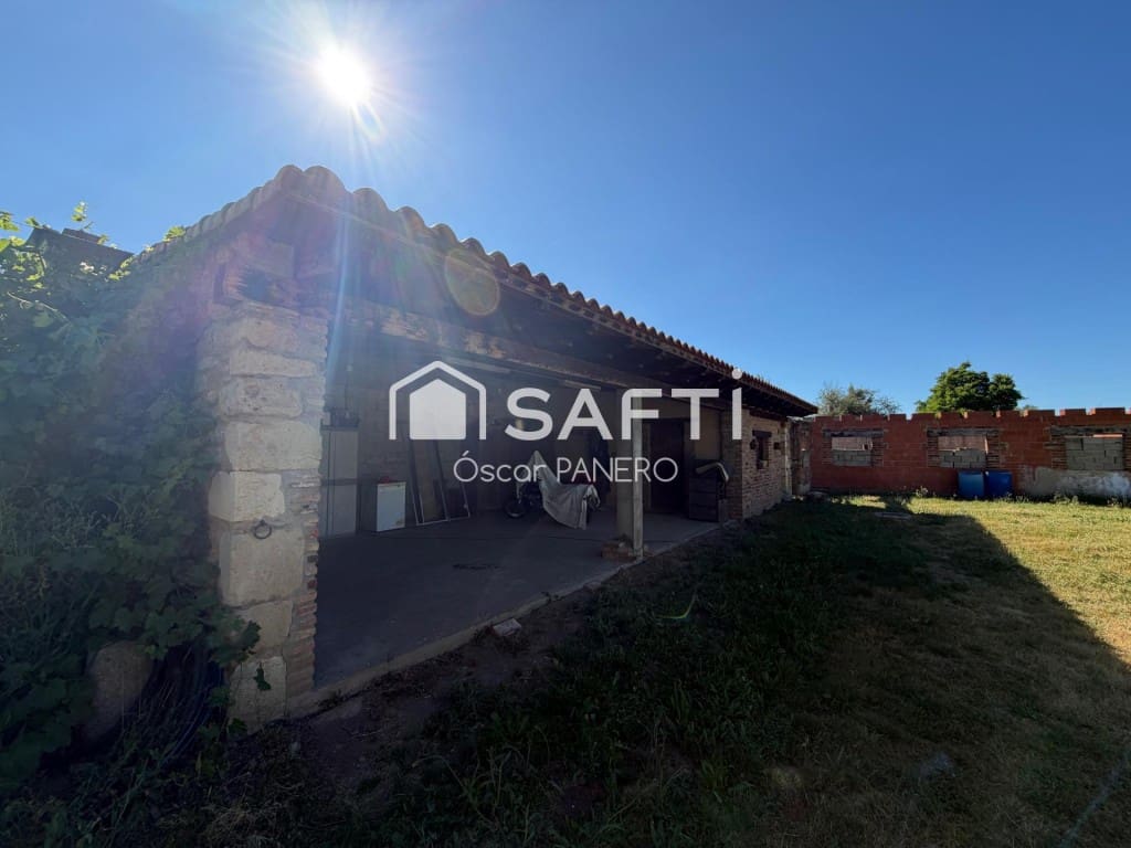 Tomt till salu i Mansilla Mayor - 92 000 € (Ref: 9952340)