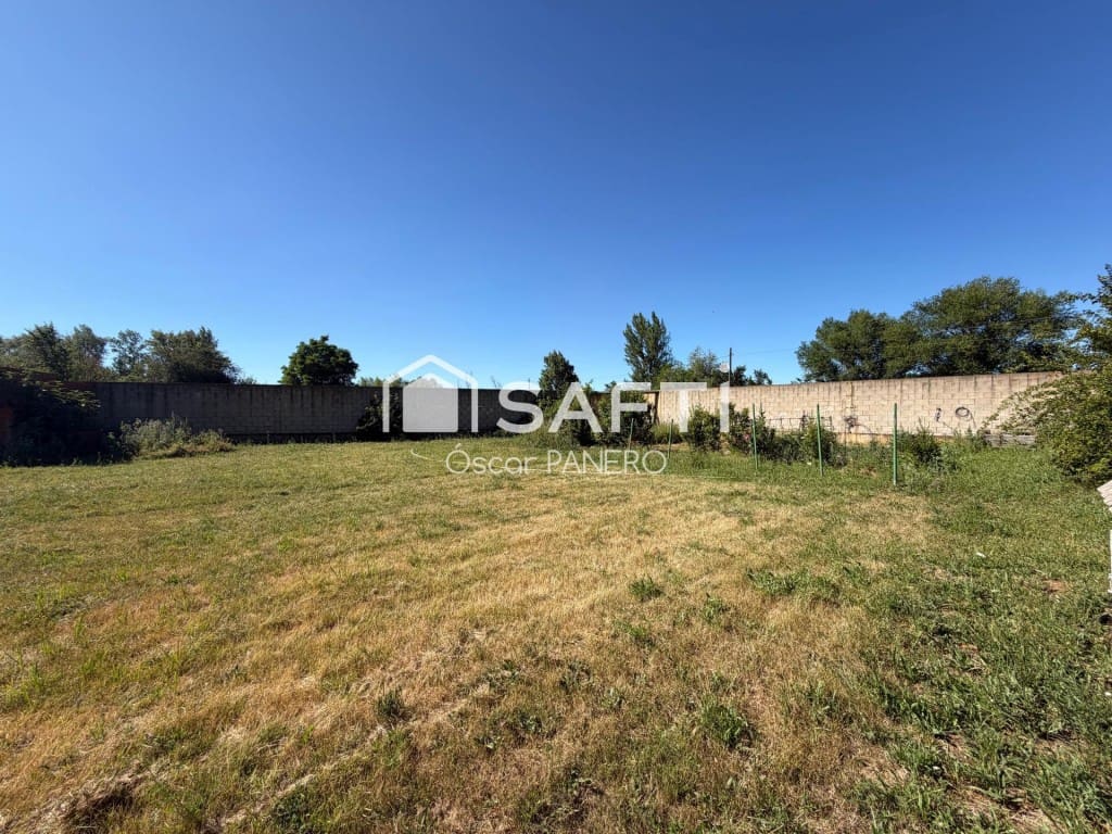 Tomt till salu i Mansilla Mayor - 92 000 € (Ref: 9952340)