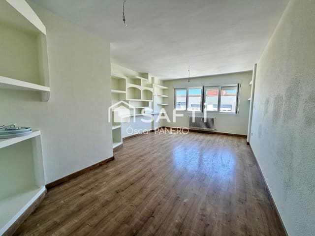 4 slaapkamer Appartement te koop in León stad - € 220.000 (Ref: 9952341)