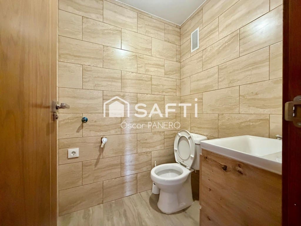 4 slaapkamer Appartement te koop in Leon stad - € 220.000 (Ref: 9952341)