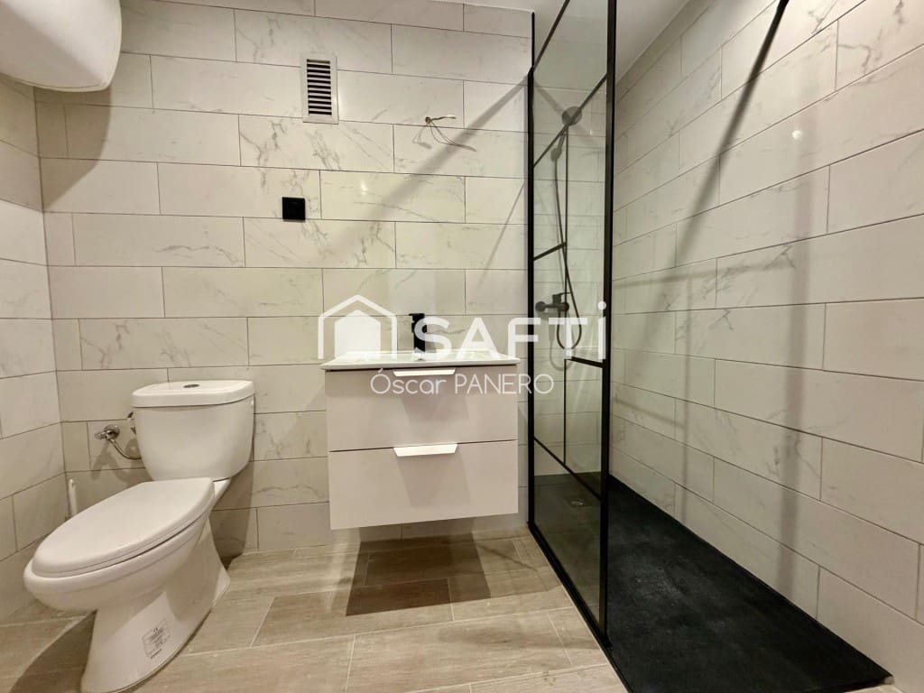 4 slaapkamer Appartement te koop in Leon stad - € 220.000 (Ref: 9952341)