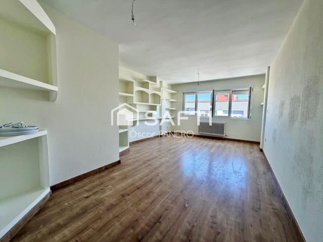 4 slaapkamer Appartement te koop in León stad - € 220.000 (Ref: 9952341)