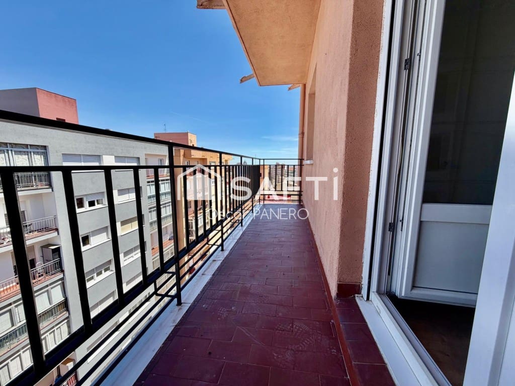 4 slaapkamer Appartement te koop in Leon stad - € 220.000 (Ref: 9952341)