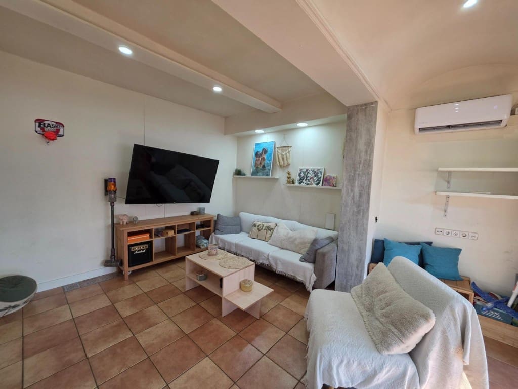 5 sovrum Radhus till salu i Sant Pere de Ribes med pool - 560 000 € (Ref: 9952342)