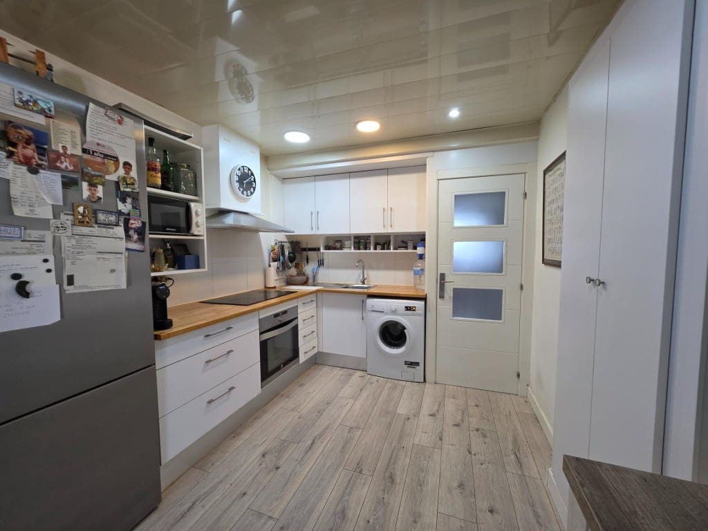 5 sovrum Radhus till salu i Sant Pere de Ribes med pool - 560 000 € (Ref: 9952342)