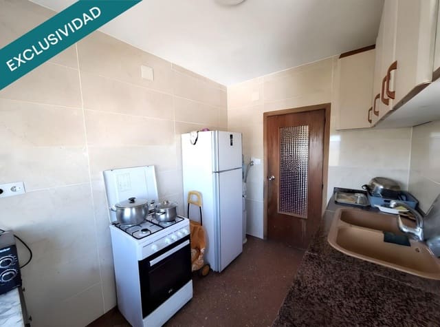 3 chambre Appartement à vendre à Agullent - 77 000 € (Ref: 9953946)