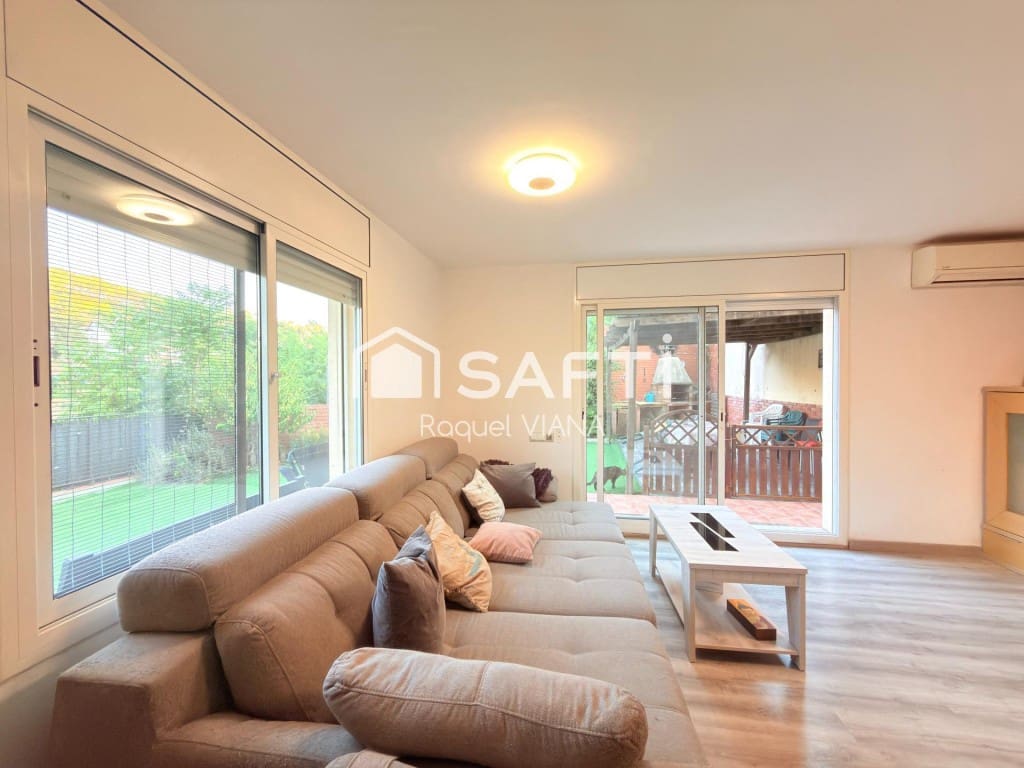 4 bedroom Villa for sale in Vallirana with garage - € 360,000 (Ref: 9953949)
