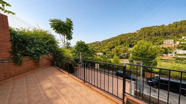 4 sypialnia Willa na sprzedaż w Vallirana z garażem - 360 000 € (Ref: 9953949)
