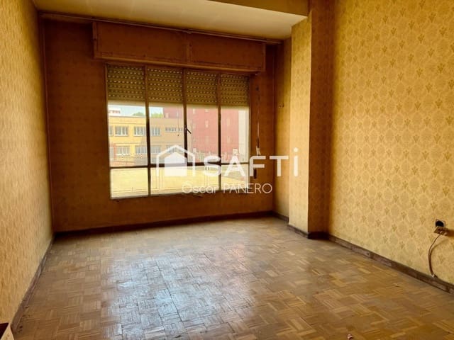 4 slaapkamer Appartement te koop in León stad - € 140.000 (Ref: 9953950)