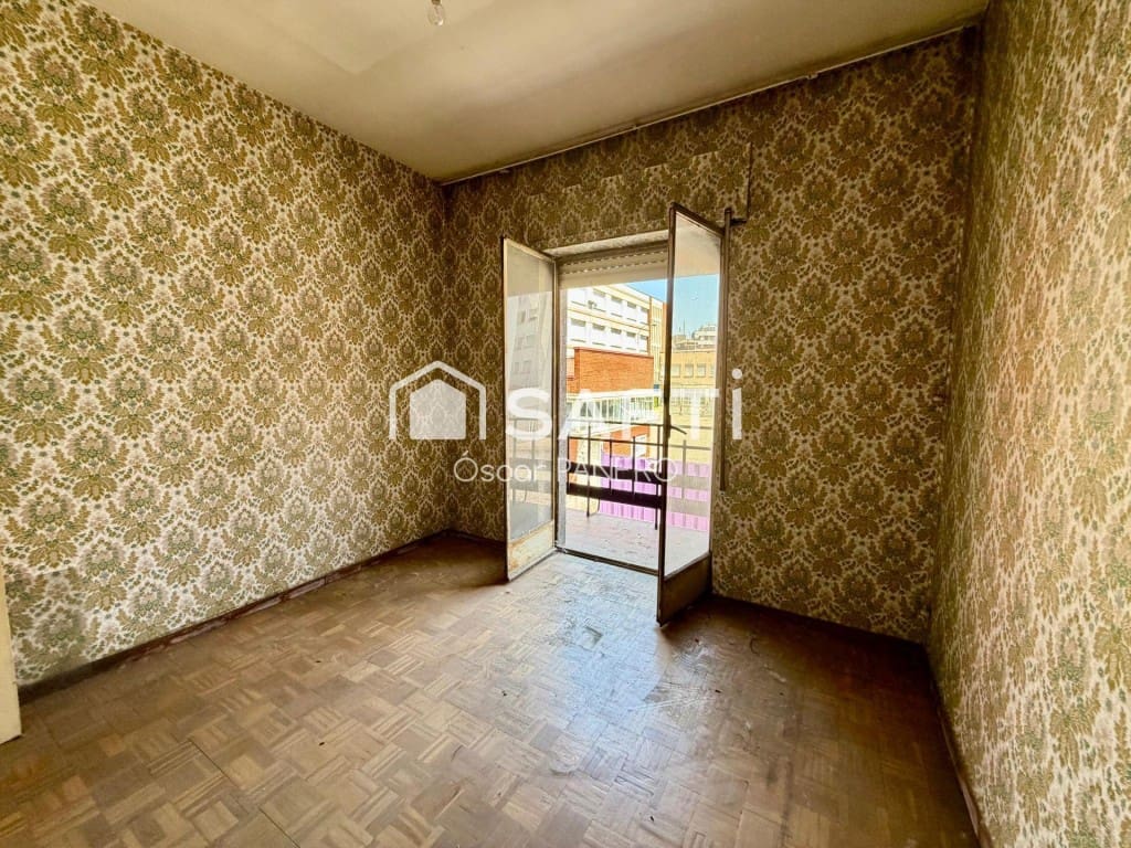 4 bedroom Apartment for sale in Leon city - € 140,000 (Ref: 9953950)