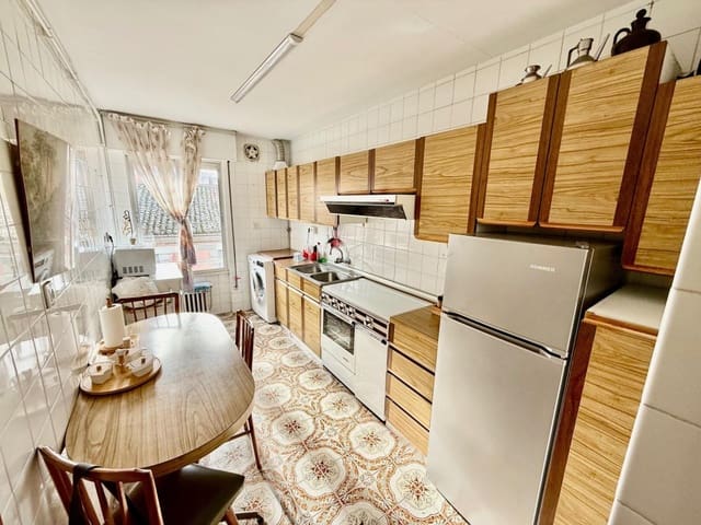 4 slaapkamer Appartement te koop in Valencia de Don Juan - € 78.000 (Ref: 9957642)