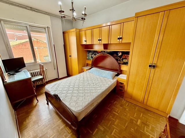4 slaapkamer Appartement te koop in Valencia de Don Juan - € 78.000 (Ref: 9957642)